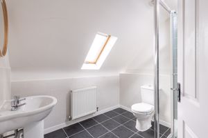 En-suite- click for photo gallery